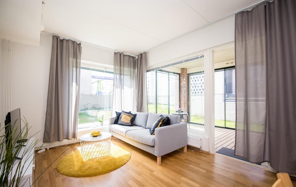 Kotimaailma Apartments Vaasa Buitenkant foto