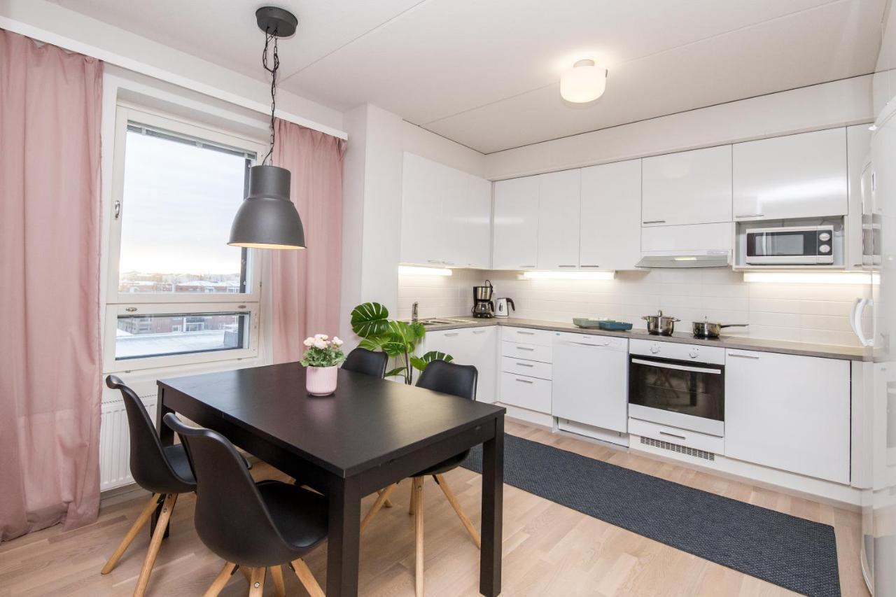 Kotimaailma Apartments Vaasa Buitenkant foto