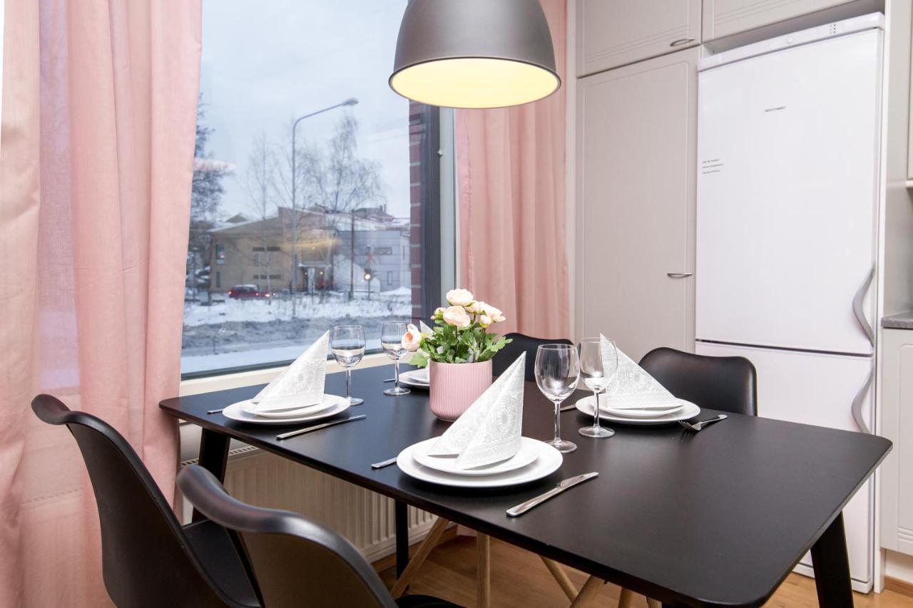 Kotimaailma Apartments Vaasa Buitenkant foto